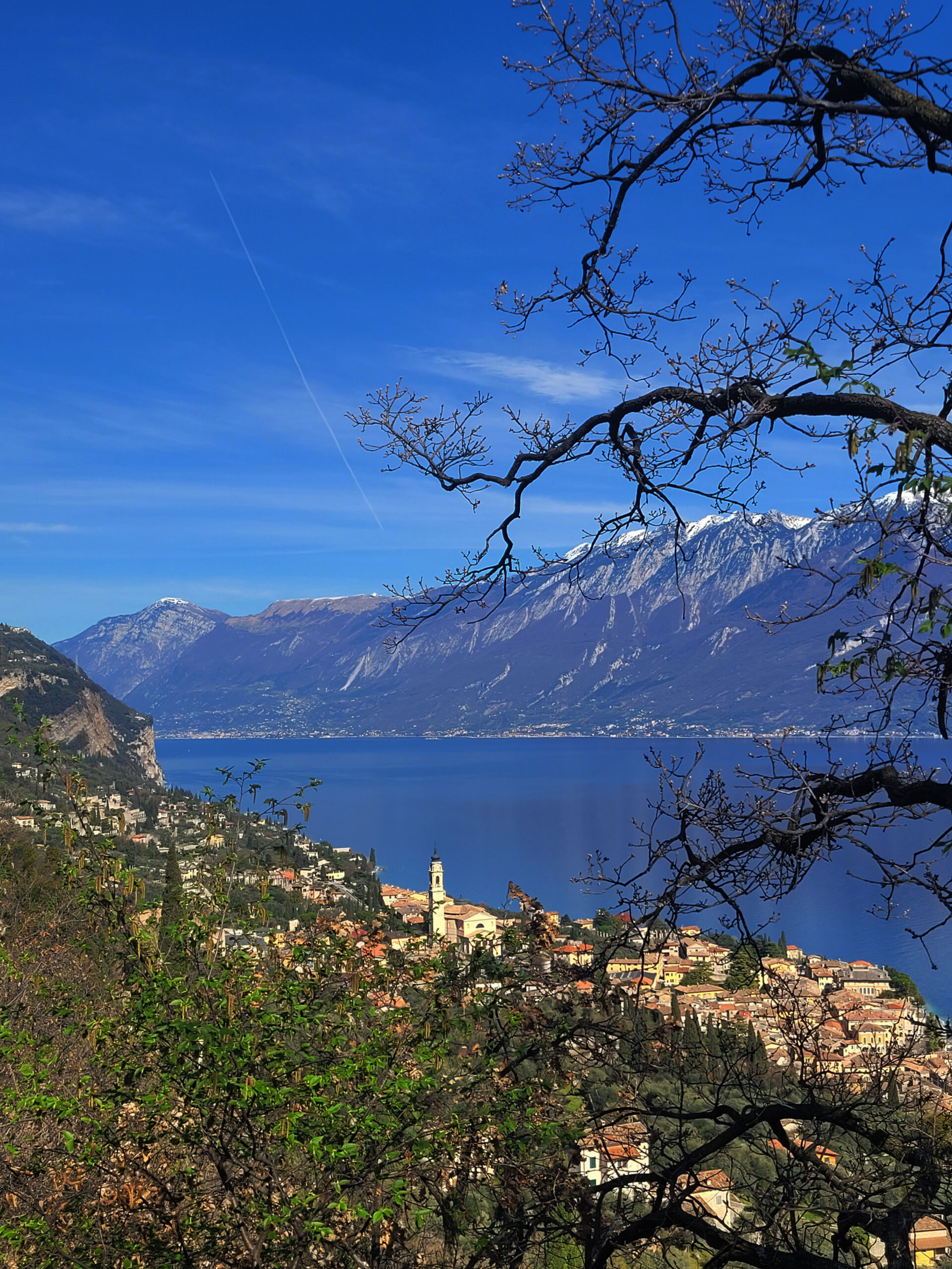 Vue du Lac de Garde